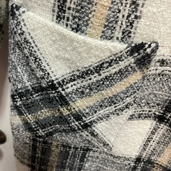 NWT NVLT - PLAID BOUCLÉ LONG COAT
